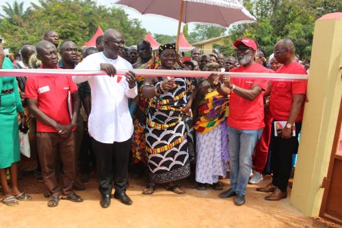 Ribbon cutting for the commissioning 