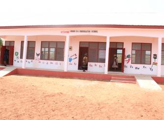 A front shot view of the Badu-Drobo kindergarten school facility